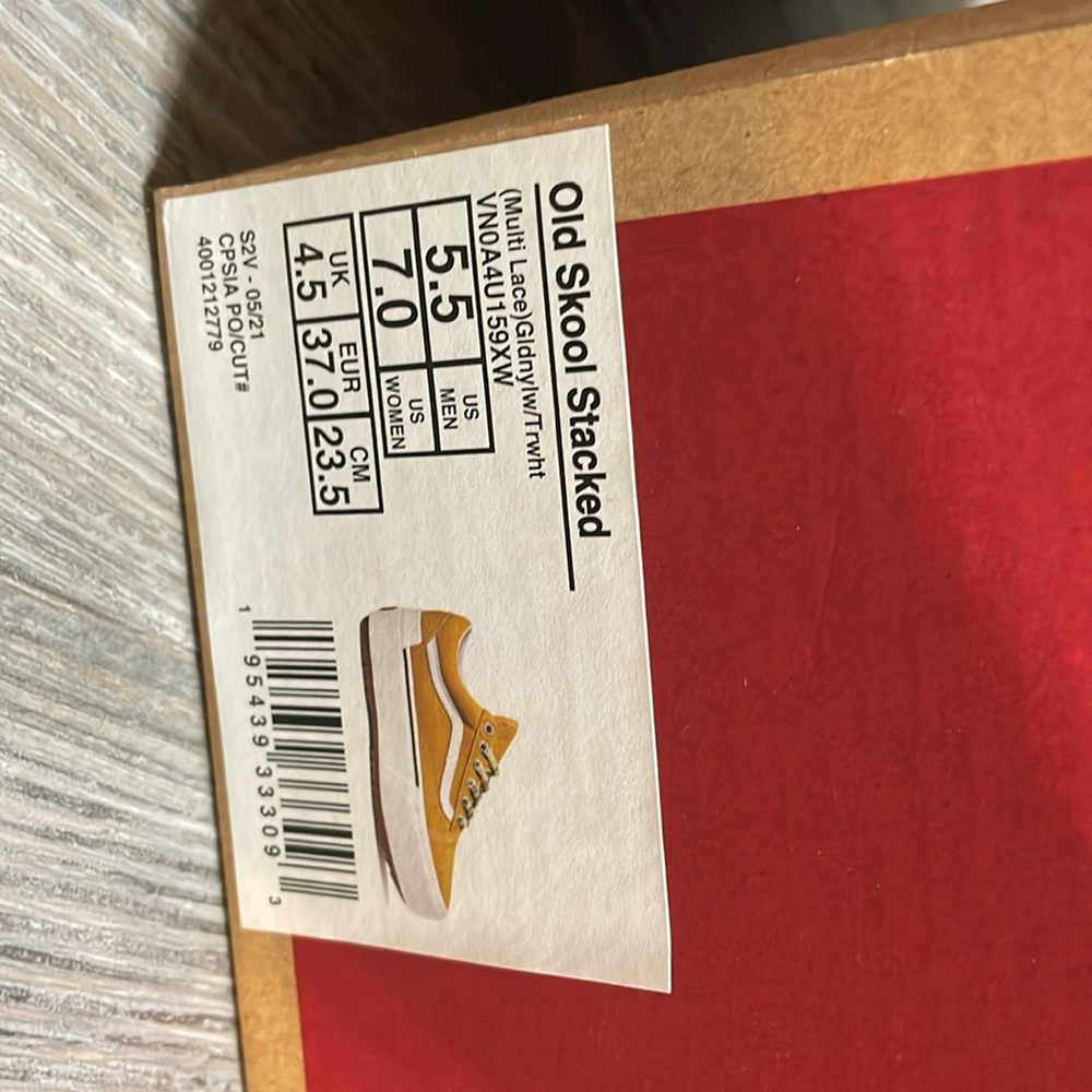 Vans - Picture 8 of 8